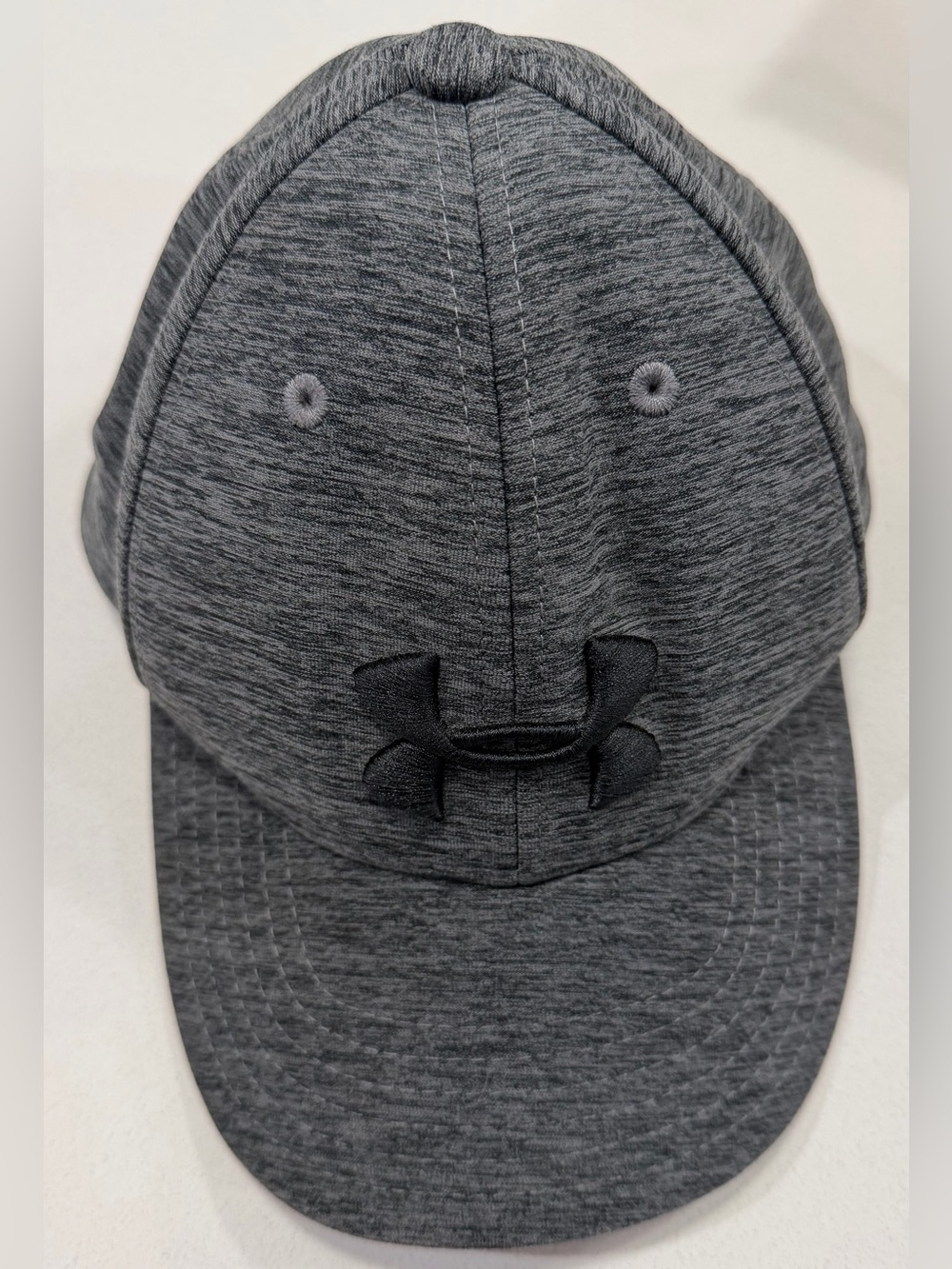 Under Armour Youth XS Gray Cap Hat Black Logo EUC